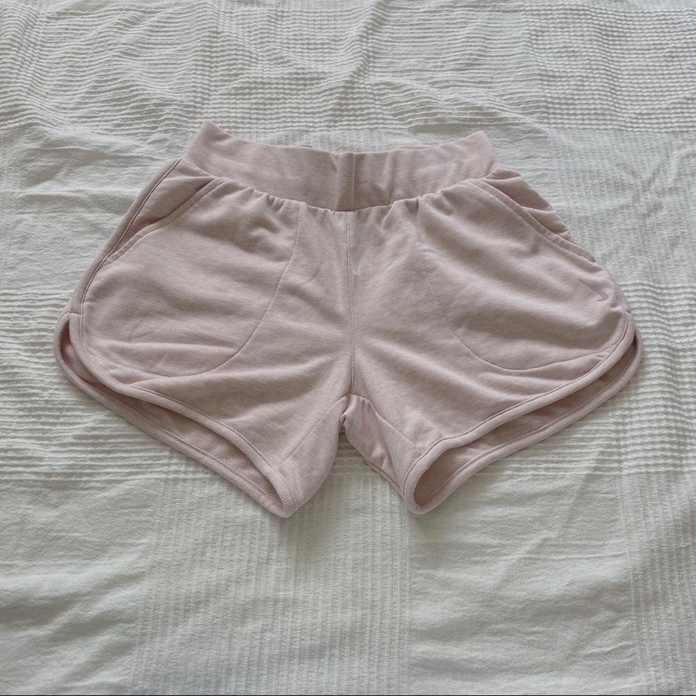 Nike Yoga Ribbed Shorts